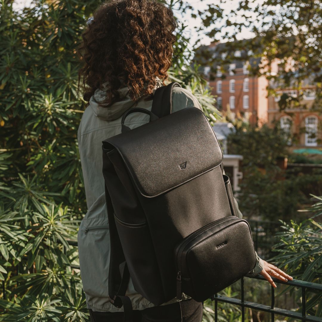 HUSTLER EVERYDAY BACKPACK- Black